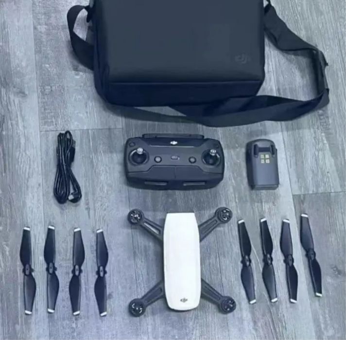 Дрон (Квадрокоптер) DJI Spark
