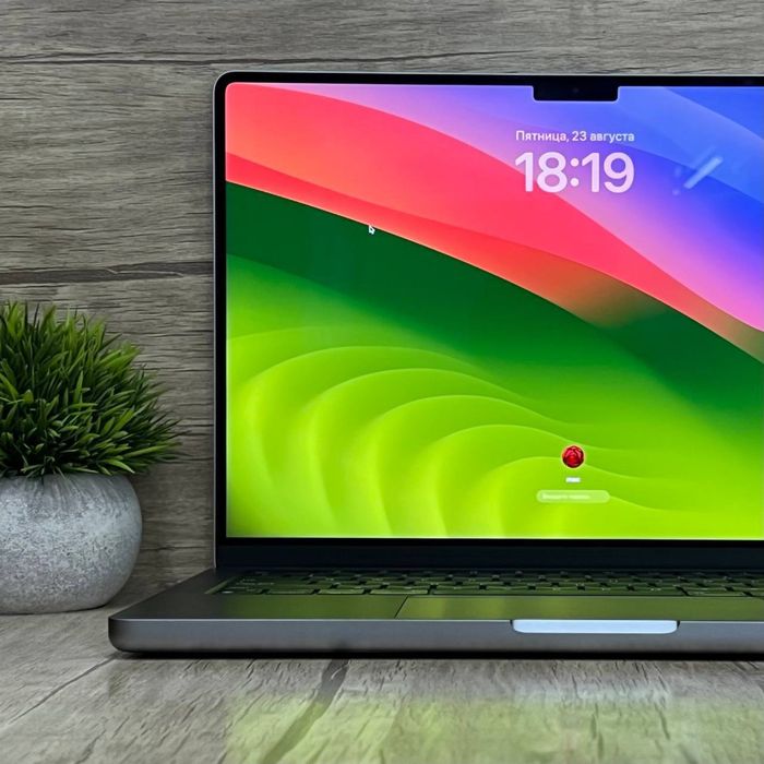 MacBook Pro 14 m2Pro /16gb /512Gb
