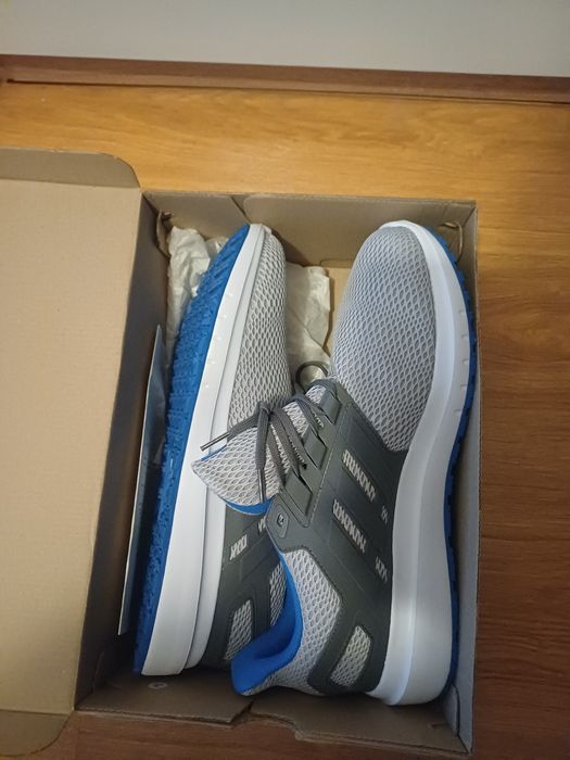 Маратонки adidas 46 2/3 номер
