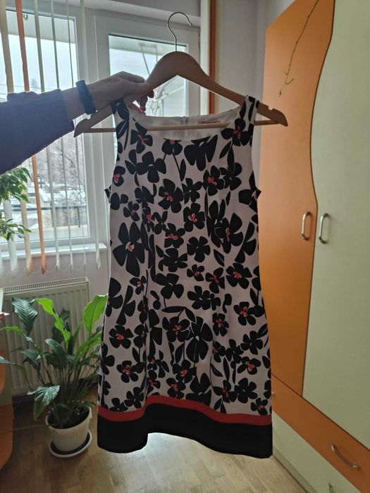 Oфициална рокля на Daphne - размер S