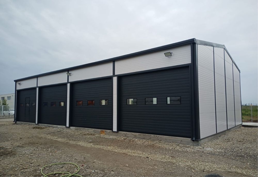 Vand Hala Metalica cu panouri sandwich si usi garaj completa la gata