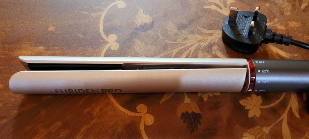 НОВА Професионална преса за коса