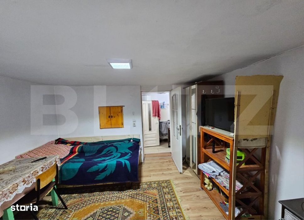 Casa de vanzare, 260 mp, zona Vest