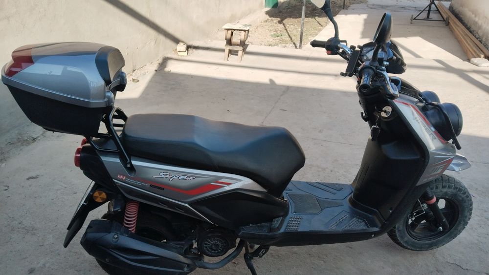 Продам скутер 150 куб