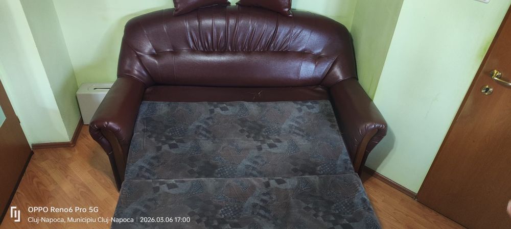 Vand canapea piele ecologica