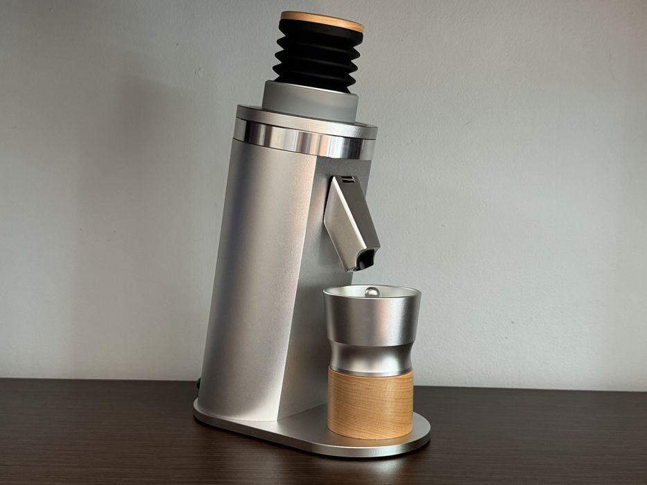 Rasnita cafea NB 64V; Silver; Garantie