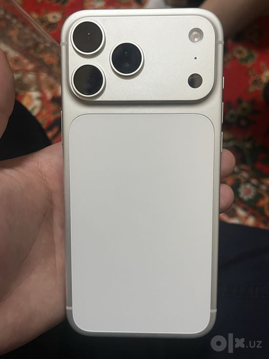 iPhone 17 pro max