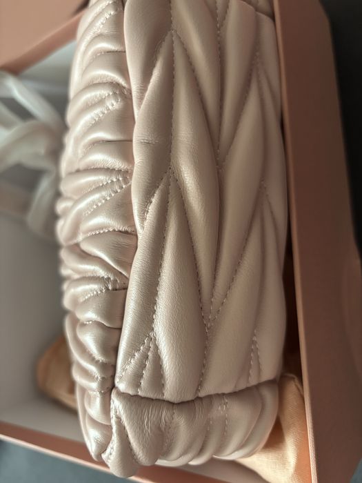 Geanta Miu Miu pink