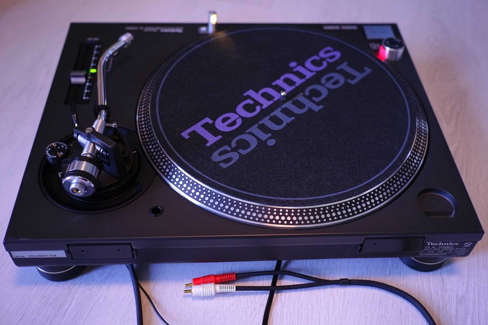 箱あり　動作確認済み　Technics SL-1210 MK5 Technics SL 1200 MK5 pick-up made in Japan 1210 Cluj-Napoca • OLX.ro
