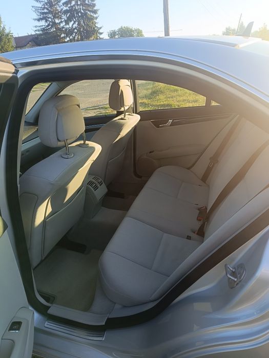 Мерцедес W 204 FACE C 180 компресор. Нов внос.