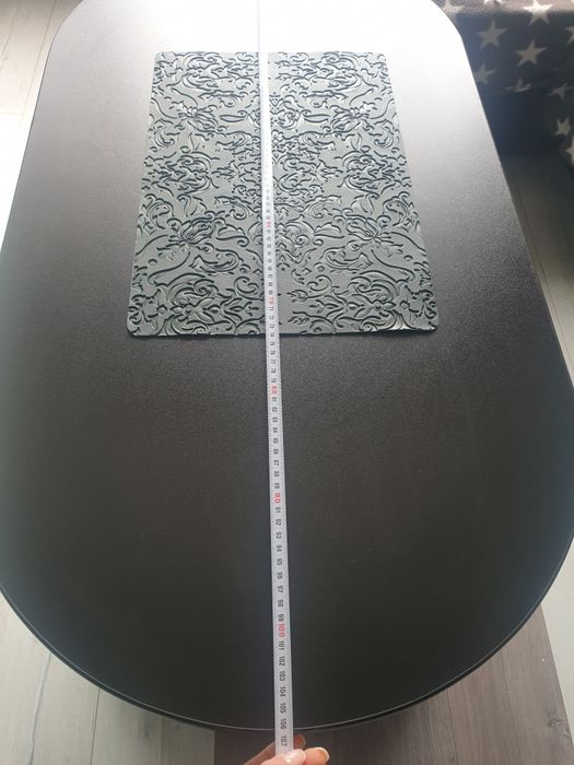 Маса за хол  или помощна маса