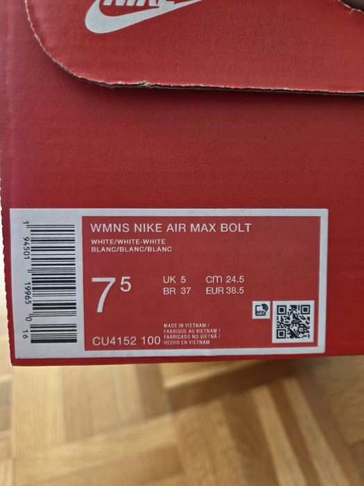 Продавам Nike air max bolt размер  38.5