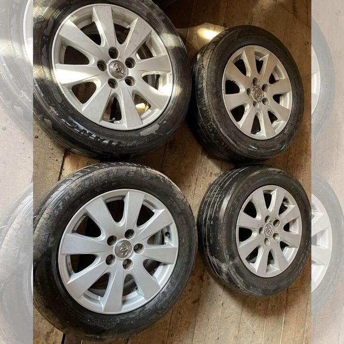 Камри 40 R16 оригинал комплект диски