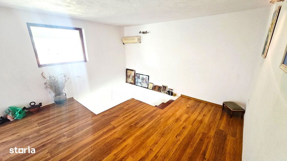 Casa P+1 Runcu, sat Răchiți