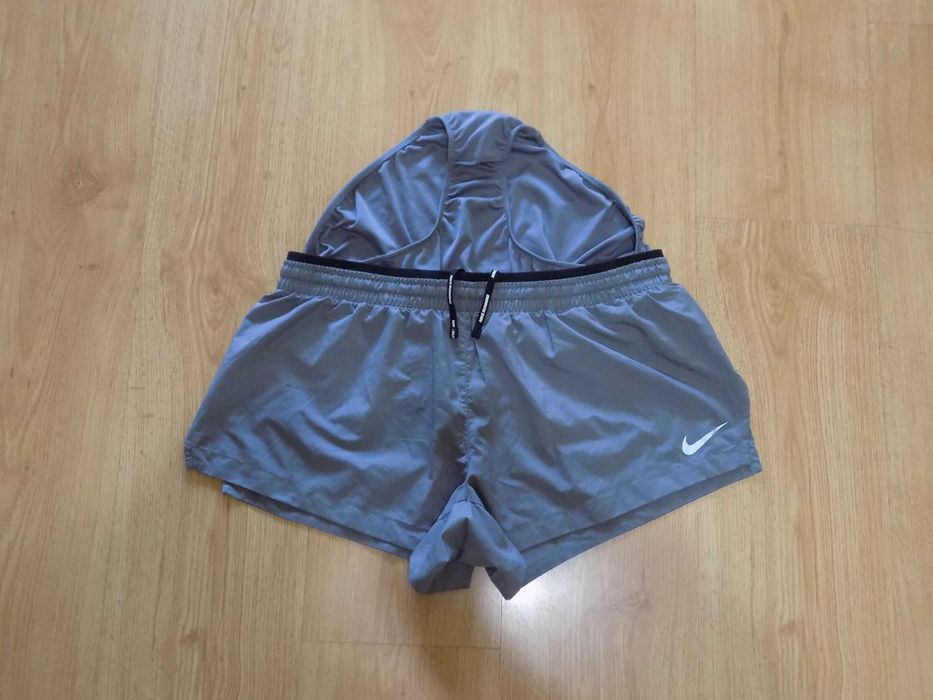 къси панталони nike air шорти клин оригинал дамски спорт крос фитнес M