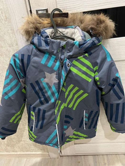 Продам детский пуховик