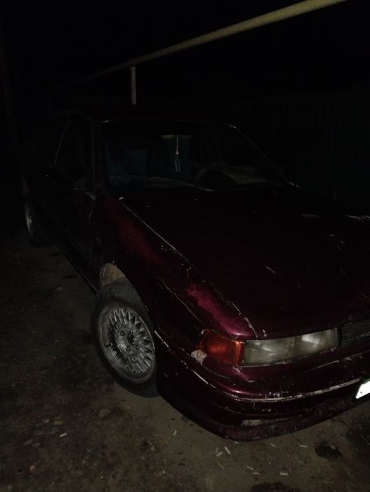 Митсубиси Галант е30