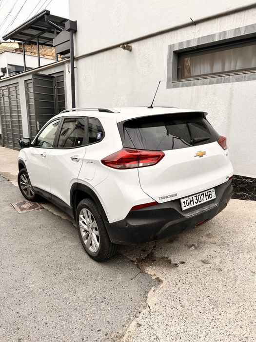 Chevrolet tracker 2 2025