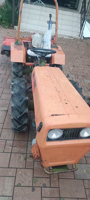 Tractor articuat
