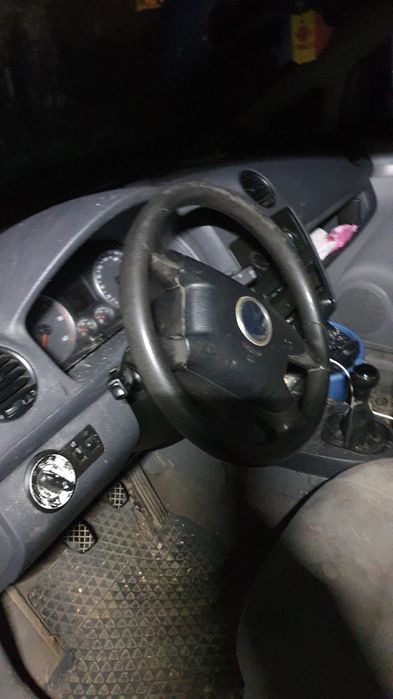 Curatare detailing polish interior exterior reparatii