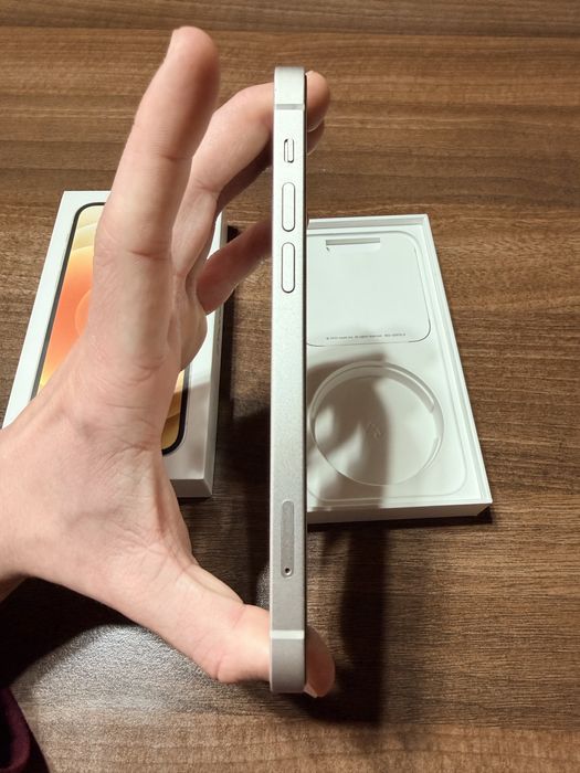 De vânzare Iphone 12