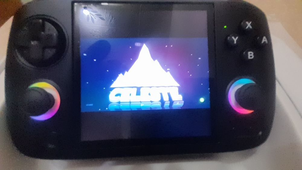Портативная игровая консоль ретро игр