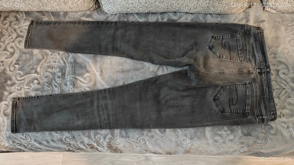 Blugi Lee Cooper și Boss