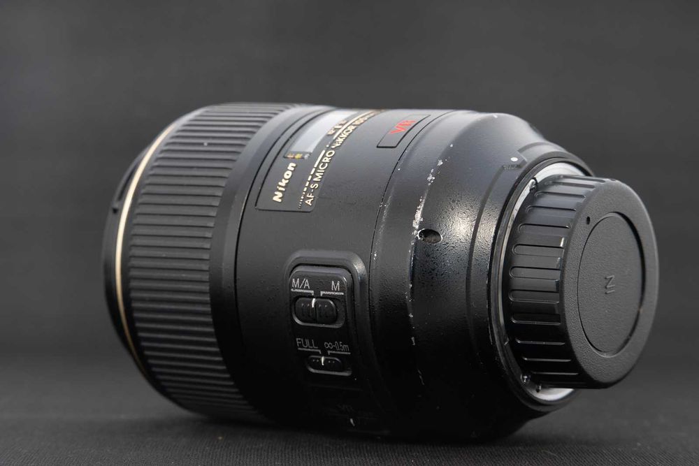 Obiectiv macro Nikon 105 2.8 VR in stare buna