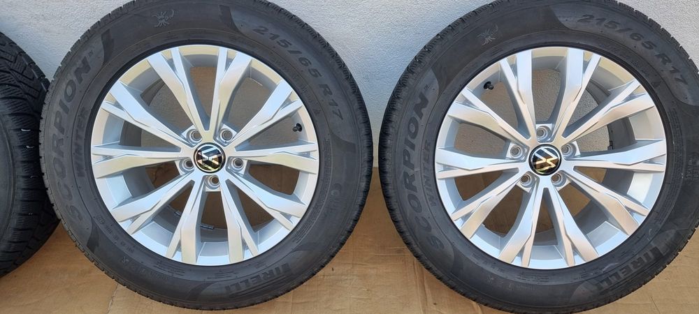 Jante r 17 originale vw tiguan  anvelope de iarna 215 65 17