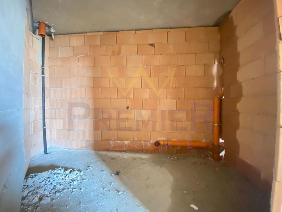 Продава се Тристаен апартамент в Варна, Бриз - 138 кв.м за 1122 €/кв.м - Снимка #8