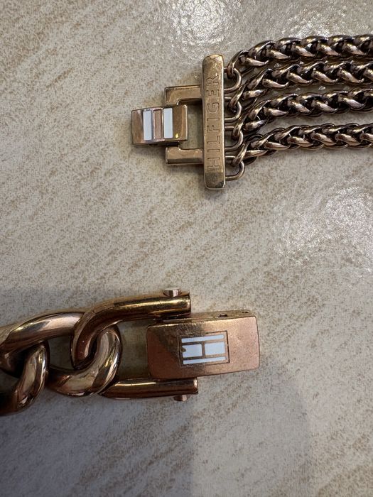 Гривни на Tommy Hilfiger