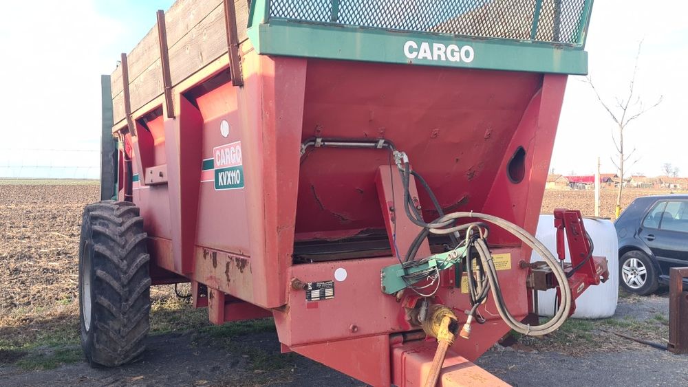 Remorca de împrăștiat gunoi Mig gunoi