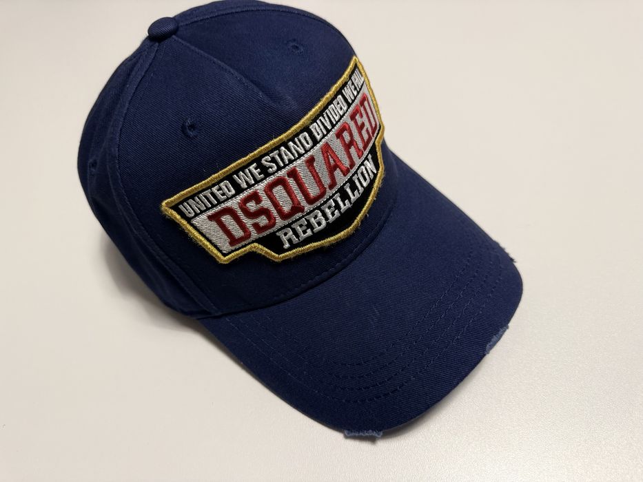 Шапка Dsquared нова