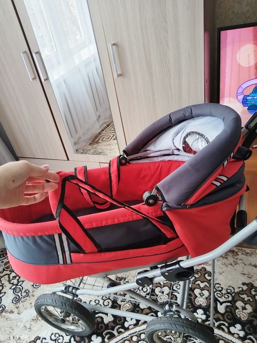 Детская коляска для девочки и для мальчика