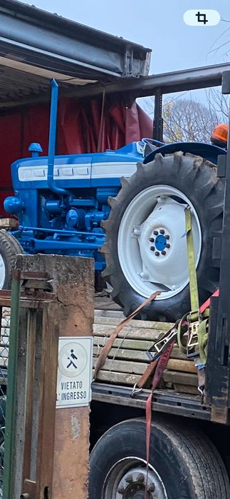 Tractor Ford super 3000