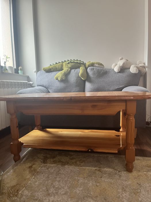 Дървена маса масив