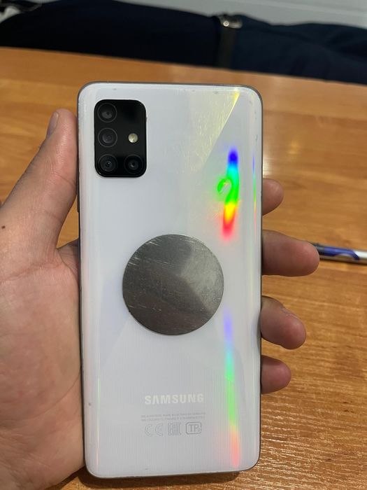 Самсунг А51 б/у срочна