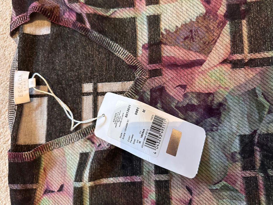 Vesta/ top Escada M nou eticheta