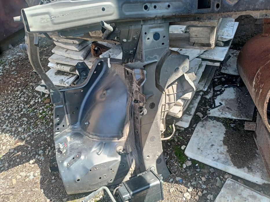 Продам лонжерон со стаканом