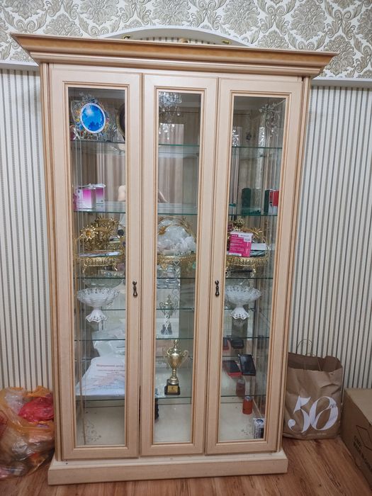 Сервант для посуды