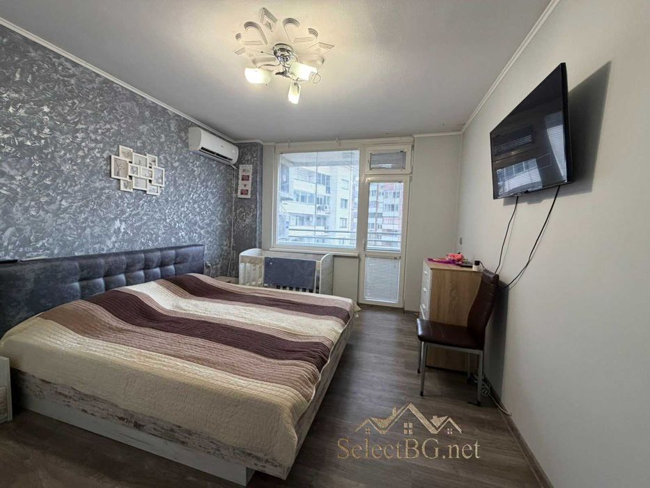 Тристаен апартамент в кв. Колю Фичето