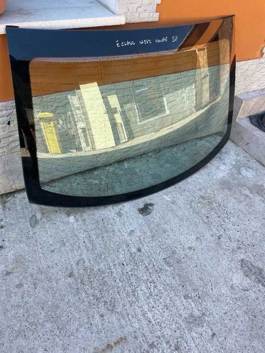 Luneta Mercedes W212 Coupe C207