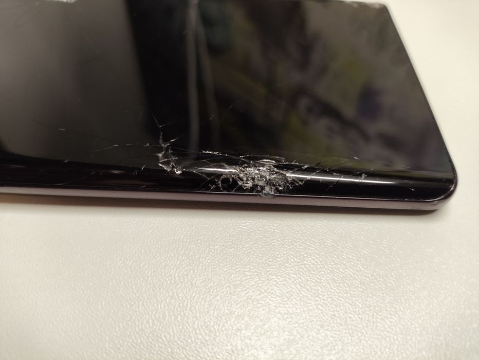 Телефон vivo 30e