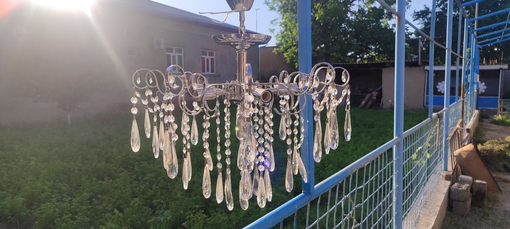 Люстра сотилади холати зор