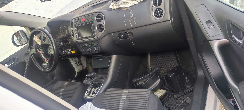 Dezmembrez volkswagen Tiguan 2.0 cod CBAB automata in 6 T JBG cod LB9A