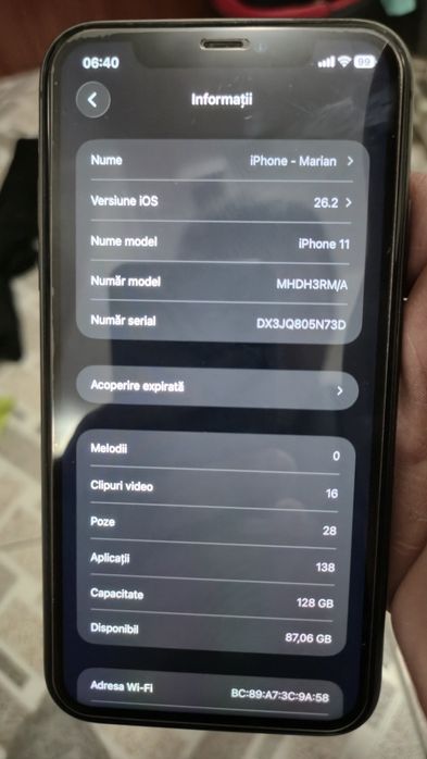 Iphone 11 128 gb 83% baterie