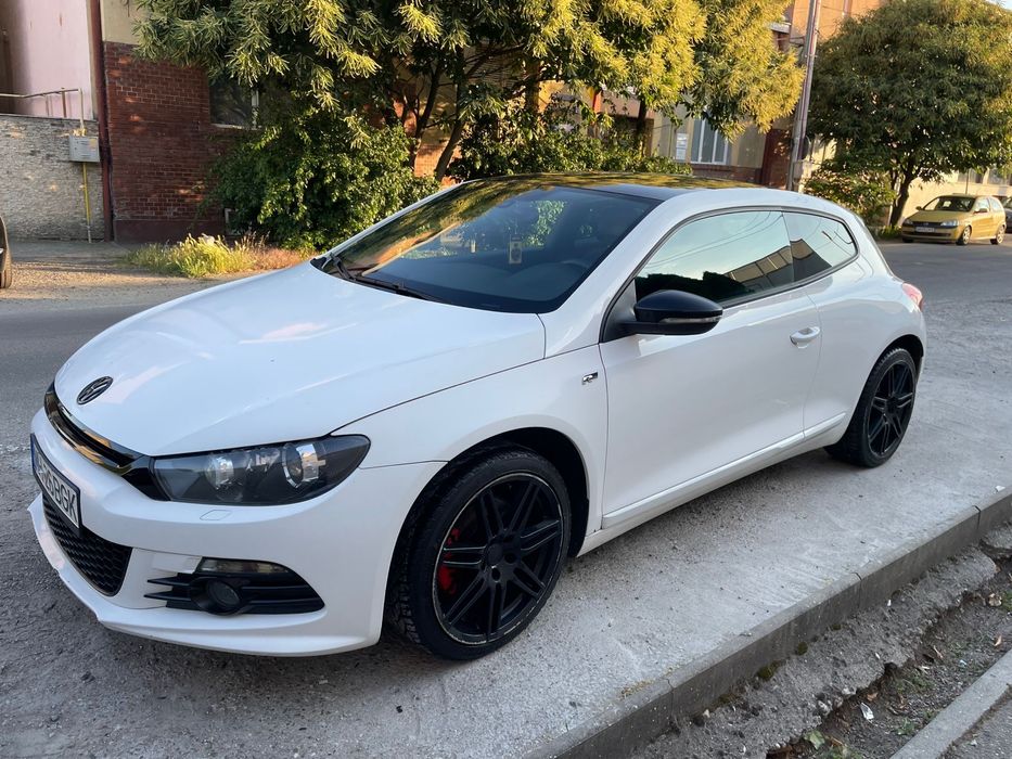 Sciroco R-Line 2.0 TDI 170 CP 2010