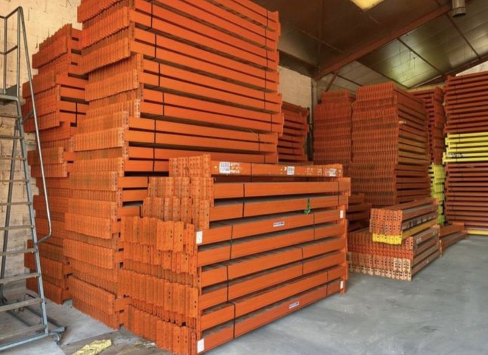 Rafturi metalice industriale reglabile