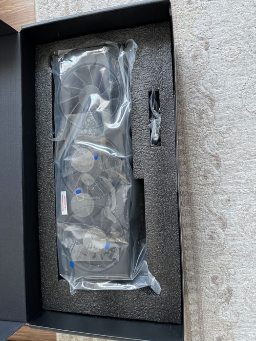 Vand placa video XFX QuickSilver RX 9070, in garantie