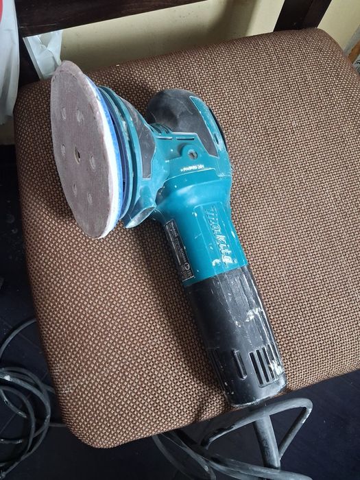 makita  ексцентър щлайф машина  BO5060
